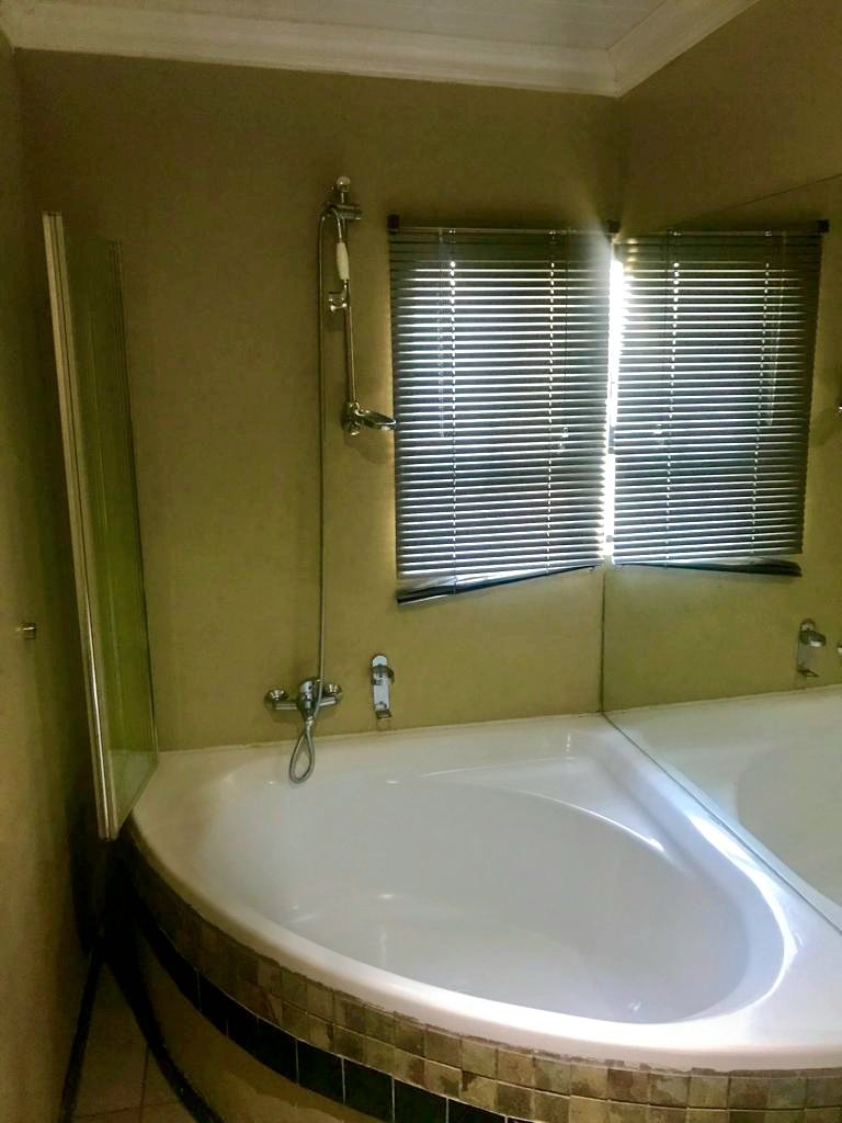 Commercial Property for Sale in Universitas Free State